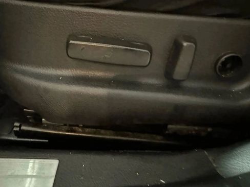 Used 2013 Hyundai Genesis 3.8 w/ Technology Pkg image 23