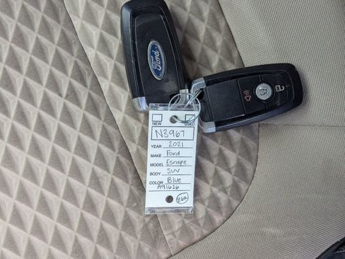 Used 2021 Ford Escape SE AWD/4WD image 36