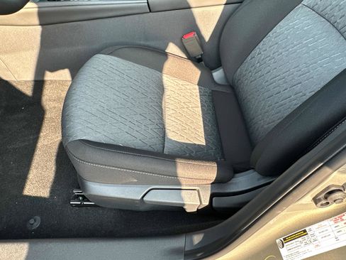 New 2026 Nissan Sentra SV w/ SV Convenience Package FWD image 23