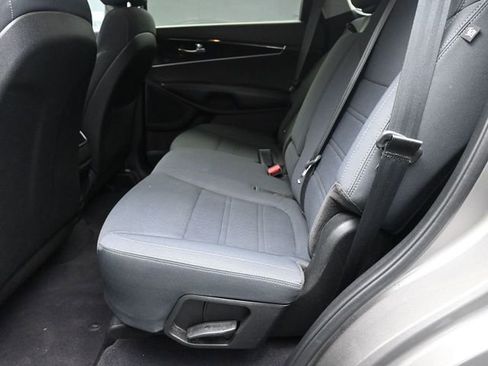 Used 2018 Kia Sorento L FWD image 20