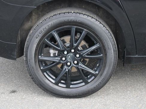 Used 2022 Buick Enclave Premium w/ Experience Buick Package image 9