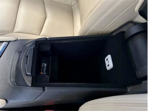 Used 2018 Cadillac XT5 Luxury w/ Driver Awareness Package image 37