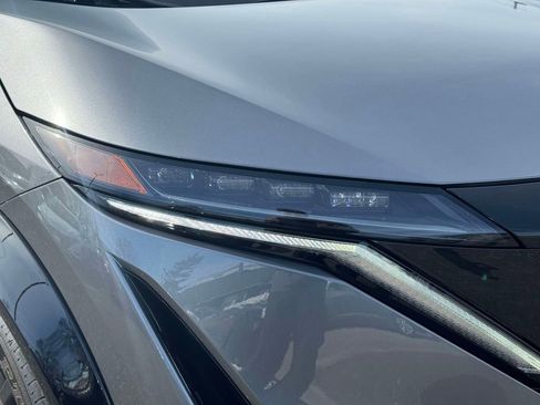 Used 2025 Nissan Ariya AWD image 9