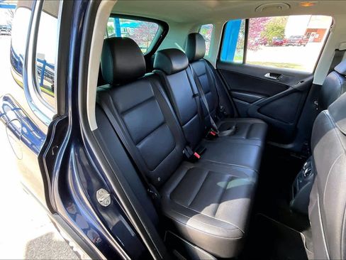 Used 2016 Volkswagen Tiguan SE image 20
