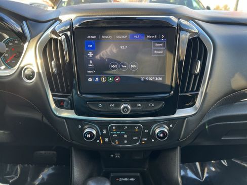 Used 2021 Chevrolet Traverse Premier w/ Redline Edition image 18