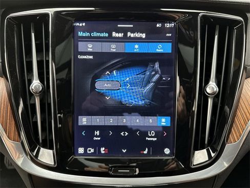Certified 2024 Volvo S60 B5 Ultimate image 19
