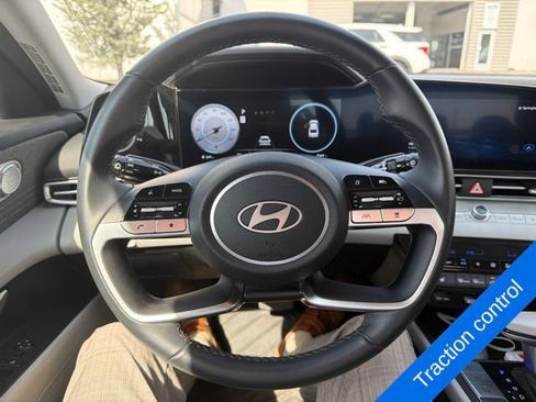 Used 2024 Hyundai Elantra Limited FWD image 8