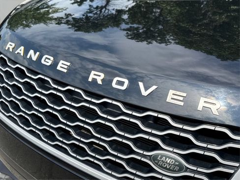 Used 2020 Land Rover Range Rover Velar S AWD/4WD image 31