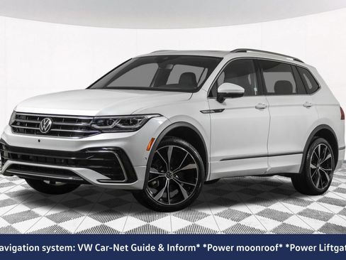 Used 2023 Volkswagen Tiguan SEL R-Line AWD/4WD image 2