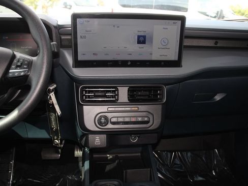 Certified 2025 Ford Maverick XL w/ Equipment Group 102A AWD/4WD image 18