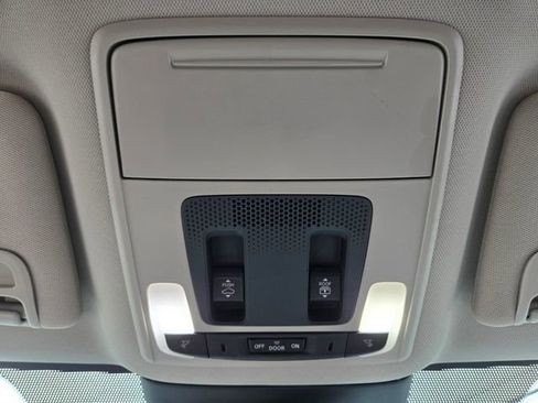 Used 2025 Honda Pilot Elite image 27
