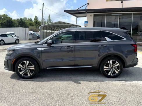 Used 2023 Kia Sorento EX AWD/4WD image 5