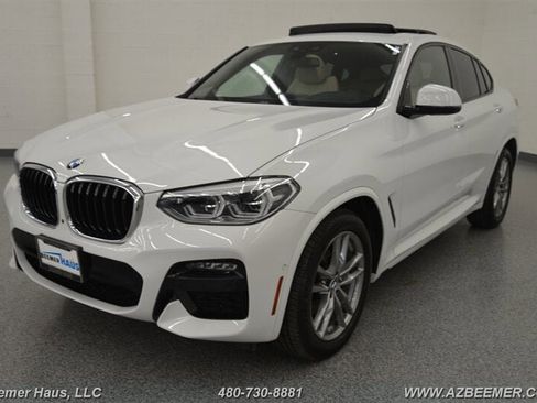 Used 2021 BMW X4 xDrive30i w/ Executive Package image 2