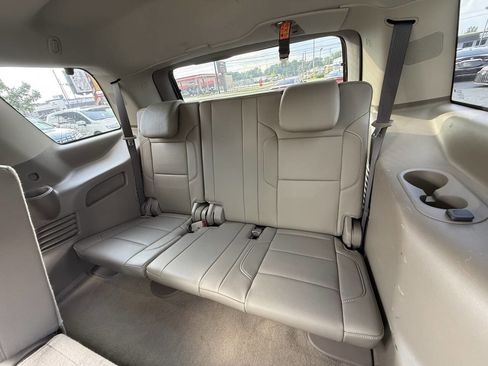 Used 2018 GMC Yukon SLT AWD/4WD image 35