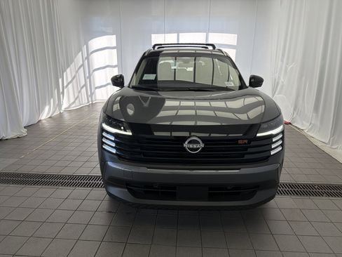 New 2026 Nissan Kicks SR image 2