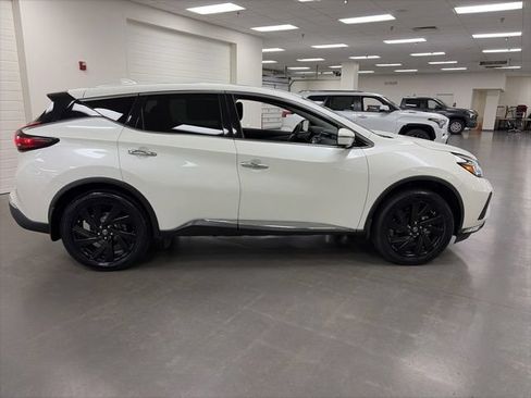 Used 2022 Nissan Murano SL w/ SL Moonroof Package FWD image 8