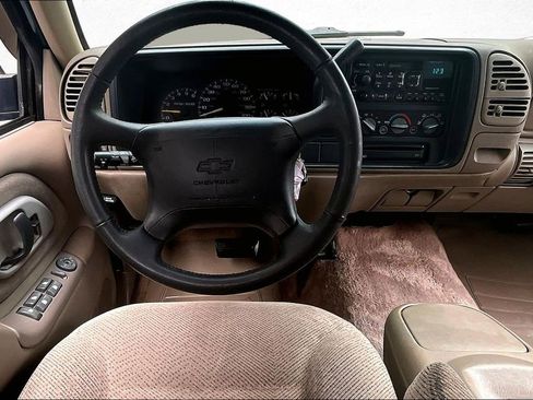 Used 1997 Chevrolet Tahoe LS image 8