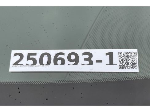 Used 2017 Lexus ES 300h image 54