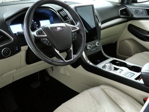 Used 2023 Ford Edge Titanium w/ Equipment Group 301A AWD/4WD image 4