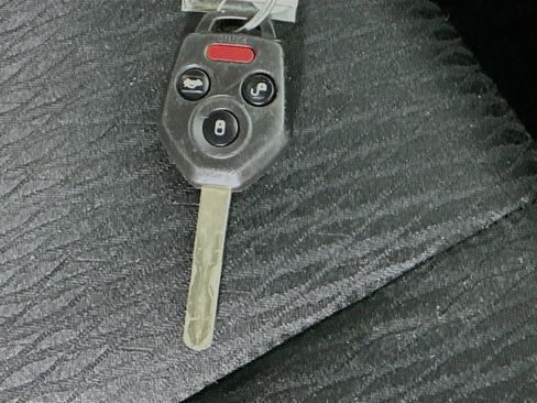 Used 2010 Subaru Outback 2.5i image 33