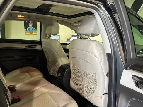 Used 2014 Cadillac SRX Performance w/ Driver Awareness Package image 17