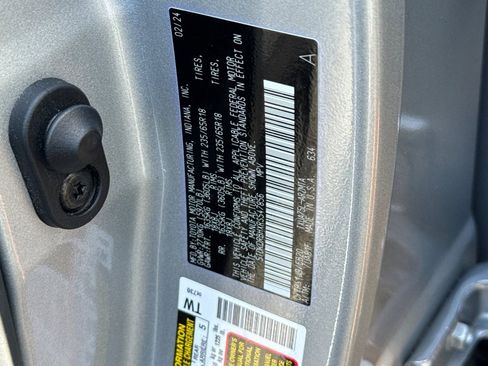 Certified 2024 Toyota Highlander XLE AWD/4WD image 30