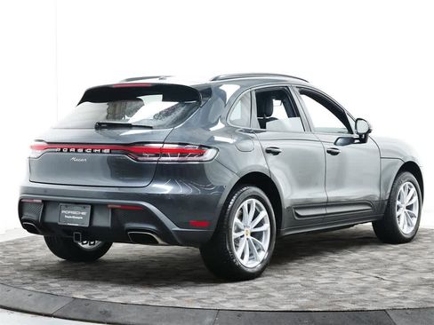 Used 2025 Porsche Macan image 7