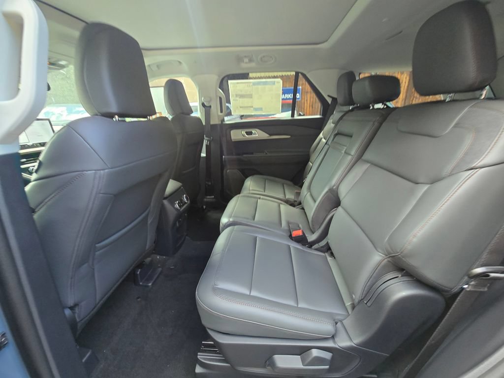 New 2026 Ford Explorer Active w/ Active Comfort Package AWD/4WD image 16