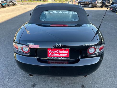 Used 2006 MAZDA MX-5 Miata Sport image 22