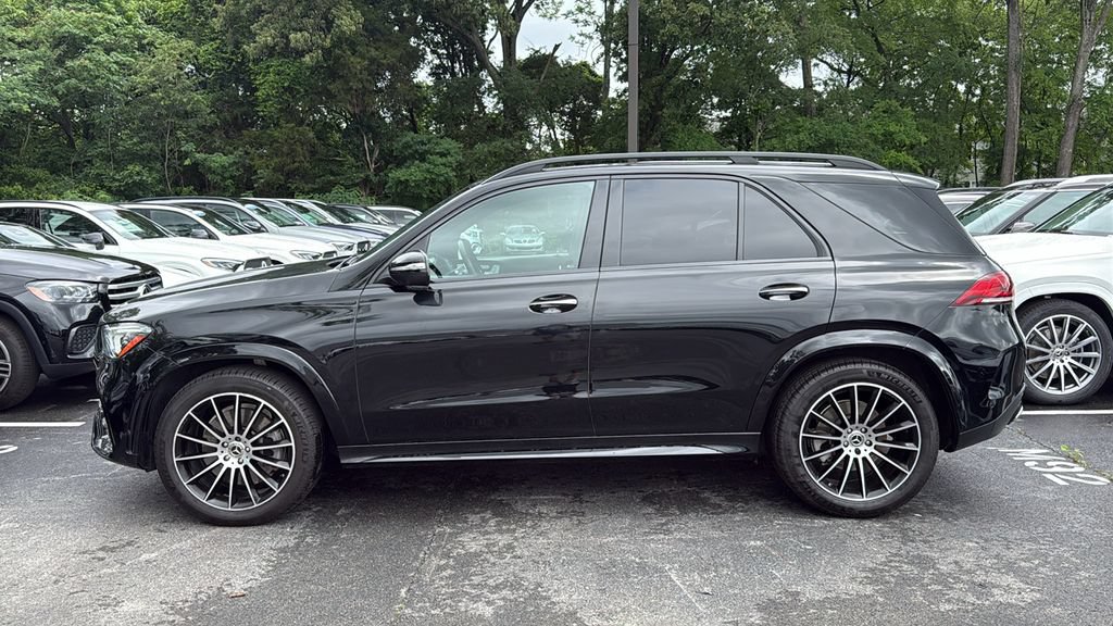 Used 2023 Mercedes-Benz GLE 450 4MATIC w/ AMG Line Exterior image 7