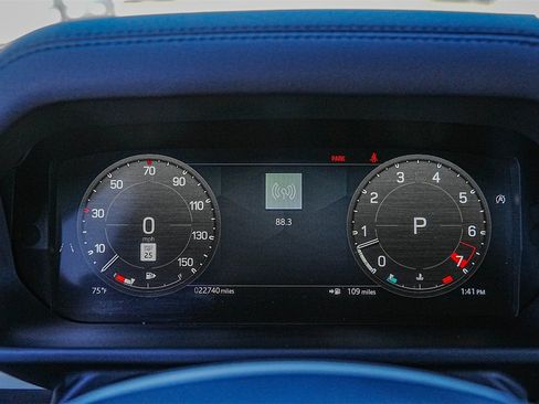 Used 2024 Land Rover Defender 130 X-Dynamic SE image 14