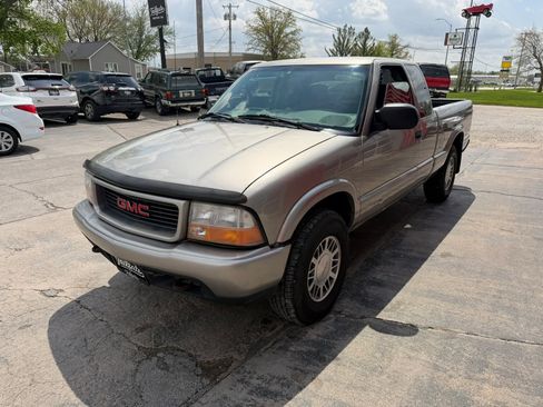 Used 1998 GMC Sonoma SLS w/ Popular Marketing Option Pkg AWD/4WD image 4