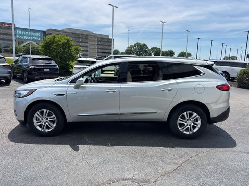 Used 2019 Buick Enclave Essence AWD/4WD image 4