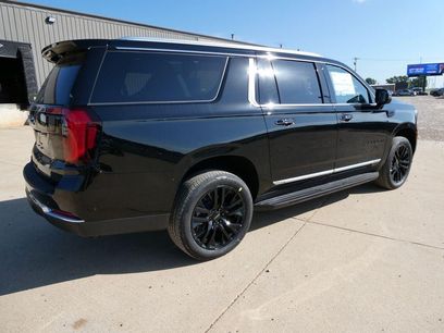 New 2026 GMC Yukon XL Elevation w/ Elevation Premium Package