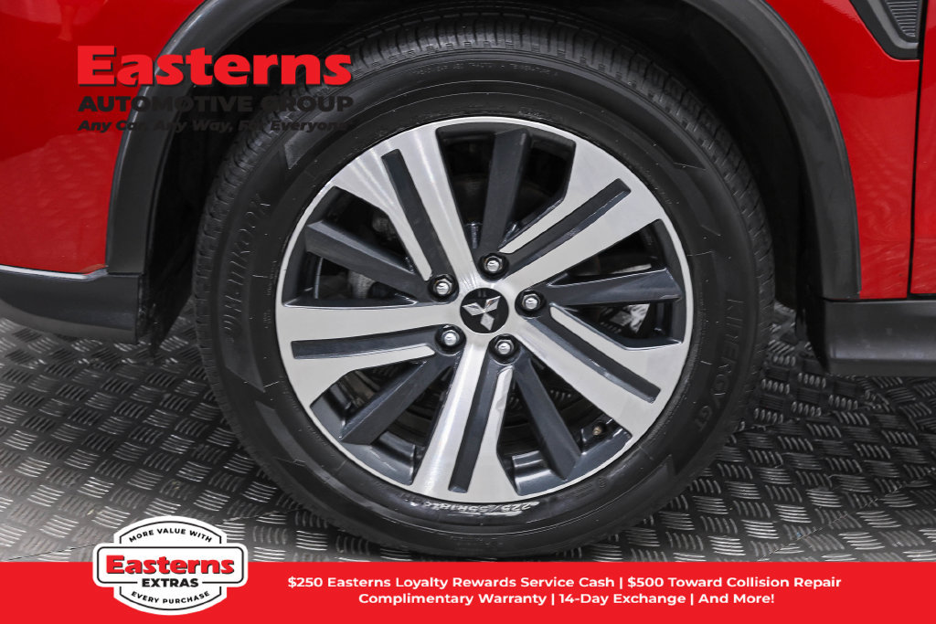 Used 2023 Mitsubishi Outlander Sport ES AWD/4WD image 32