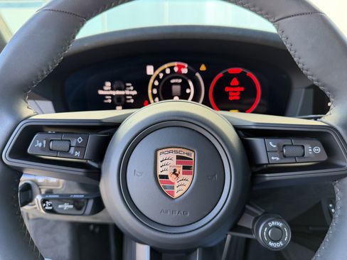 Certified 2026 Porsche 911 GT3 image 32