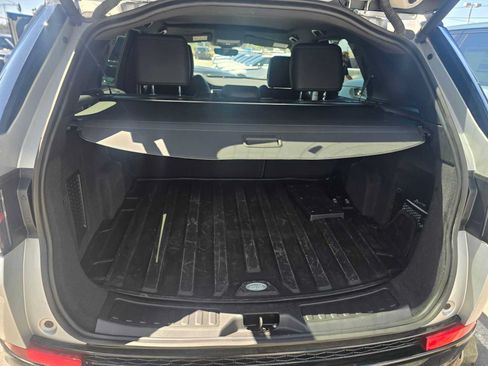 Used 2025 Land Rover Discovery Sport Dynamic SE AWD/4WD image 33