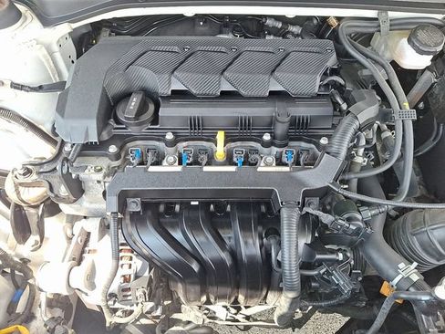 Certified 2023 Hyundai Venue SEL FWD image 26