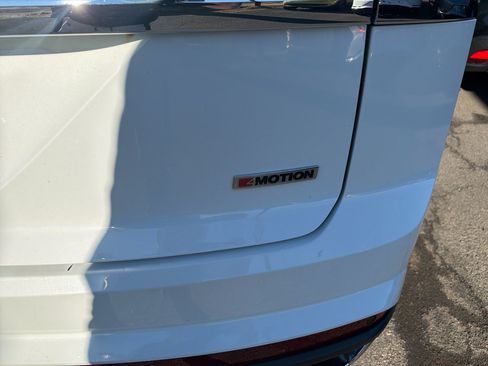 Used 2020 Volkswagen Atlas Cross Sport SEL image 8