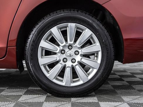 Used 2017 Toyota Sienna LE AWD/4WD image 43