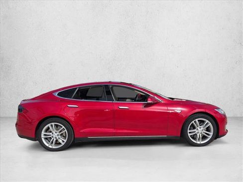 Used 2016 Tesla Model S 70 RWD image 4