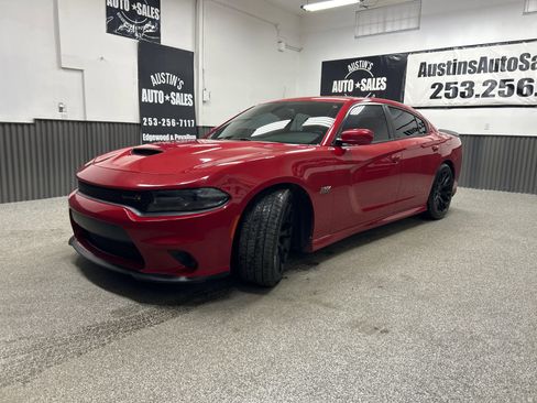 Used 2016 Dodge Charger R/T Scat Pack w/ Beats Audio Group RWD image 3
