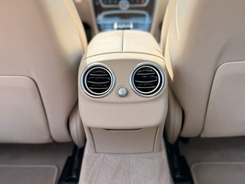 Used 2015 Mercedes-Benz C 300 4MATIC Sedan image 35