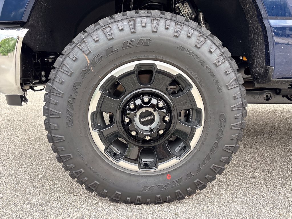 New 2027 Ford F250 Lariat w/ Tremor Off-Road Package AWD/4WD image 15