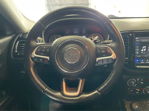 Used 2018 Jeep Compass Limited w/ Navigation Group image 22