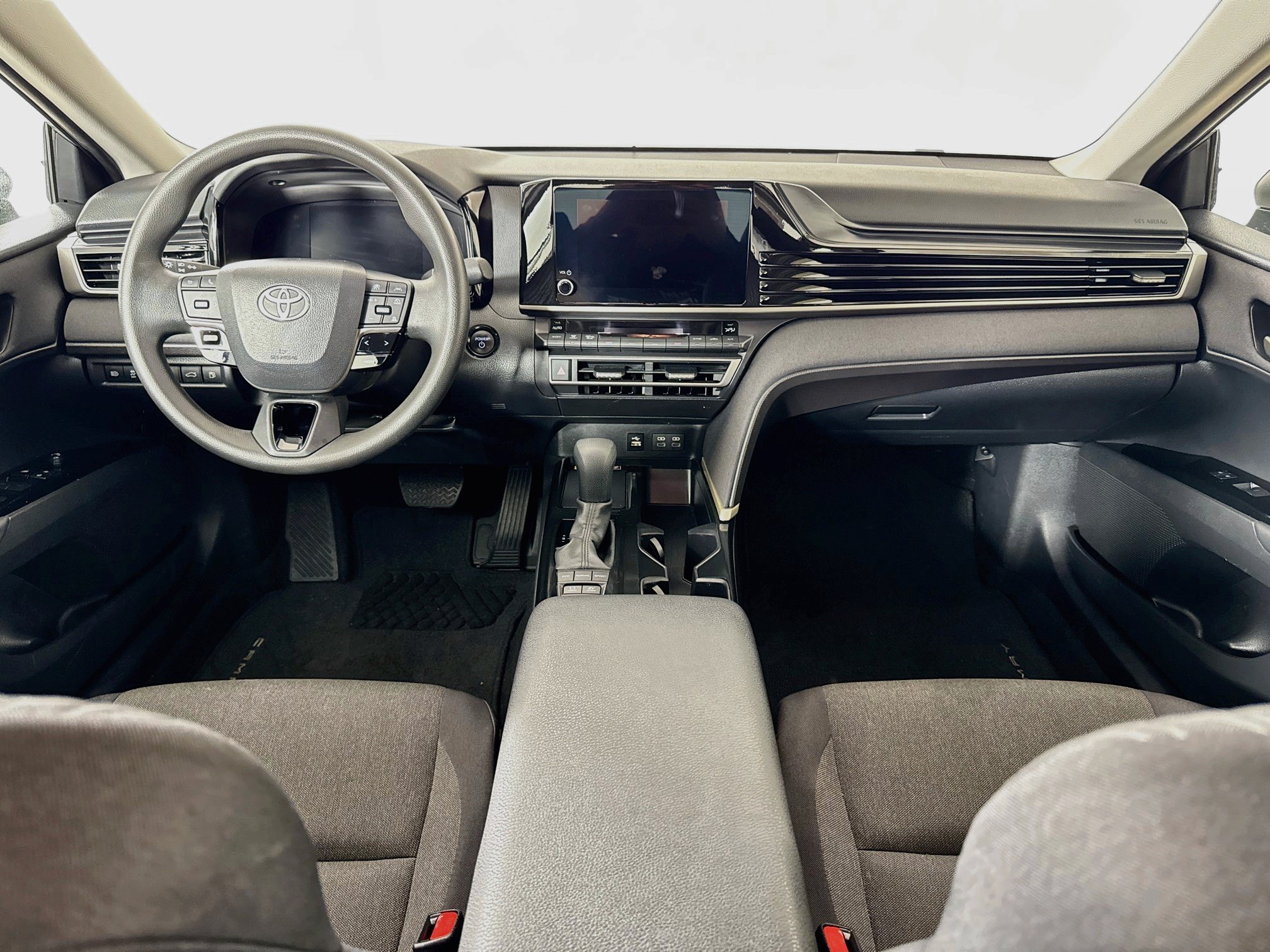 Certified 2025 Toyota Camry LE FWD image 3