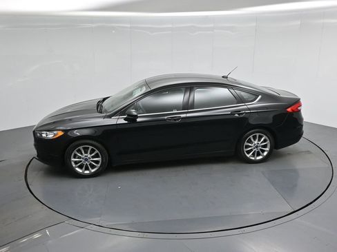 Certified 2017 Ford Fusion SE image 43