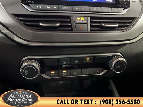 Used 2023 Nissan Altima 2.5 SR AWD/4WD image 29