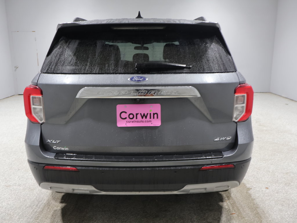 Used 2024 Ford Explorer XLT w/ Equipment Group 202A AWD/4WD image 3