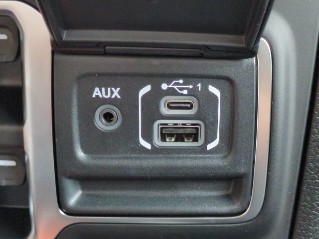 New 2027 Jeep Wrangler Unlimited Sahara AWD/4WD image 22